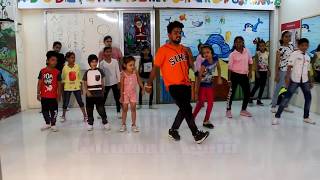 Maine Tujhko Dekha Dance Choreography  Golmaal Again  Dp Dance Crew  Defrant Bollywood [upl. by Dj]