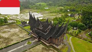 Drönare  Pagaruyung Palace Istano Basa Pagaruyuang i Indonesien [upl. by Sina]