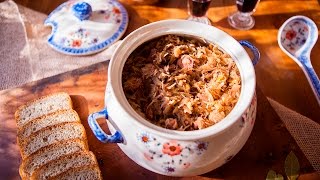 Bigos  spezzatino di carne e crauti  ricette polacche e internazionali [upl. by Dnomzed]