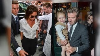 Harper Beckham stiehlt Viktoria die Show auf der New York Fashion Week  Splash News Deutschland [upl. by Pilar]