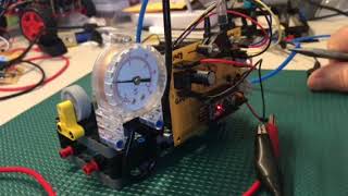 LEGO Compressor with Arduino and MPX5500DP Pressure Sensor [upl. by Akapol]