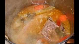 Ricetta del Brodo di Carne Napoletano [upl. by Legnalos184]