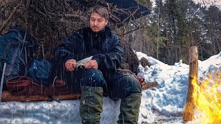 СЕКРЕТ НОЧЕВКИ в зимнем лесу БЕЗ СПАЛЬНИКА  ЛЕС ВСЕМ survival camping bushcraft [upl. by Fasa176]