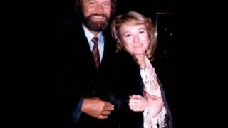 Tanya Tucker amp Glen Campbell quotDream Loverquot [upl. by Eanaj909]