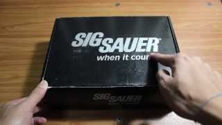 Sig Sauer SP2022 Unboxing  แกะกล่องปืน Sig Sauer SP2022 [upl. by Fania]