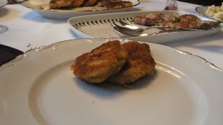 Easy German Schnitzel  Schnitzelchen [upl. by Lodie216]