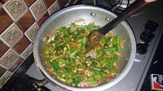 Achaari Bhindi Recipe in Urdu  Achari Bhindi  by Mariams Kitchen [upl. by Ezmeralda410]