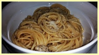 Spaghetti Cacio e Pepe  Le Ricette di Zio Roberto [upl. by Roseanne]