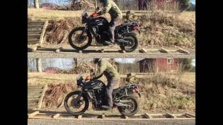 Triumph Tiger 800 XC Showa vs Maxton suspension [upl. by Lyndsey]