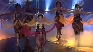 ega robot tari badaya di Sandrina IMB live IMB Trans Tv 30 Maret 2013 [upl. by Einal]