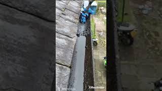 Reverse Gutter Cleaning gutters cleaning satisfying cleaningmotivation [upl. by Eignat]