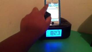 Memorex AMFM Clock Radio ipod dock Review [upl. by Nel]