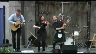 Scottish Fiddle amp Bagpipe Rebecca Lomnicky amp David Brewer [upl. by Ressan]