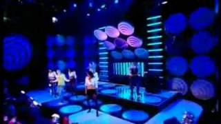 You amp Me Live on Top of The Pops 2005 [upl. by Ytissahc]