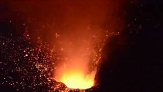 Observation des explosions du volcan Yasur mai 2016 [upl. by Mada855]