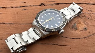 Glycine Combat Sub 39 Gilt GL0401 [upl. by Odraccir]