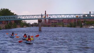 The pleasures of paddling at Lachine Canal National Historic Site [upl. by Ayekim85]