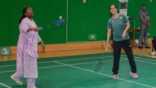 President Droupadi Murmu plays with Olympic medallist Saina Nehwal🏸🏸 [upl. by Isolde]