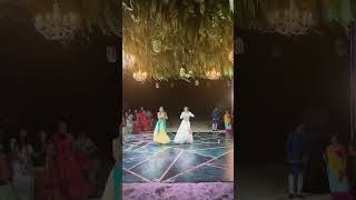 Kamariya  WEDDING DANCE by Eshani and Shivani  Garba x Shuffle  LEARN this on DesiFuzeCom [upl. by Ruskin]