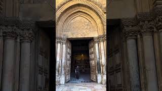 Holy Courtyard of the Church of the Holy Sepulchre Jerusalem HolyLand santosepulkro [upl. by Herminia247]