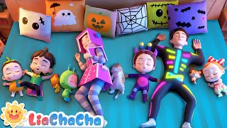 Ten in the Bed Halloween Version  Halloween Dress Up  Kids Songs amp Nursery Rhymes  LiaChaCha [upl. by Eltsyek]