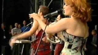 Scissor Sisters  Comfortably Numb  T In The Park 2004 [upl. by Lerual]