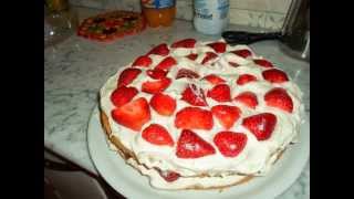 torta alle fragole torte me luleshtrydhe [upl. by Etsyrk]