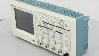 DW Tektronix TDS2024B FOUR CHANNEL DIGITAL STORAGE OSCILLOSCOPE デジタルオシロスコープST5400002 [upl. by Vicky428]