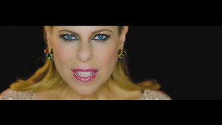 Pastora Soler  Aunque me cueste la vida Videoclip Oficial [upl. by Eecrad]