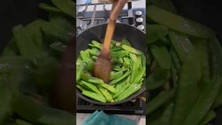 🟢Fry mangetout beans vegetables cooking shortvideo fun tiktok kitchen food shorts lidl [upl. by Hallerson]