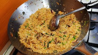 Srilankan Chicken Fried Rice  Restaurant Style  Srilankan Street food [upl. by Kahle]