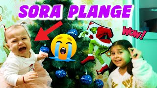 🌲Am împodobit BRADUL DE CRĂCIUN cu MAMA și BEBELUSUL🎄 Vlogmas Craciunul in familie Video copii [upl. by Eikceb]