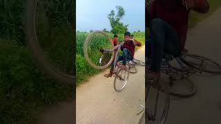 cycle cyclo ke bich se wili Mari💥💥 pleasesubscribe 🙏🙏🙏 [upl. by Howes]