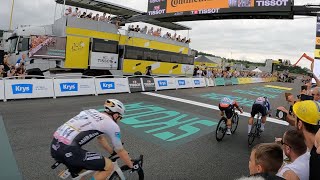 Sur la ligne darrivée  Jasper Philipsen remporte la 4e étape du Tour de France à Nogaro [upl. by Aenahs651]