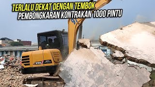 EPS 9 TERLALU DEKAT DENGAN TEMBOK SUDUT KAMERA DEKAT JALAN KONTRAKAN 1000 PINTU DIBONGKAR EXCAVATOR [upl. by Gintz]