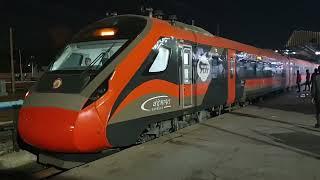 Colorful Arrival SaffronLiveried 22961 Vande Bharat Express Gracefully Enters Ahmedabad Station [upl. by Adnohs236]