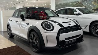 The new 2022 MINI Cooper S Convertible INTERIOR amp EXTERIOR [upl. by Diamante586]