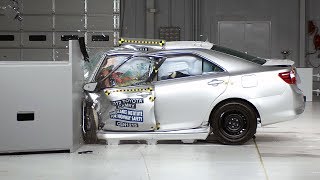 2008 Smart Fortwo moderate overlap IIHS crash test [upl. by Jarret]