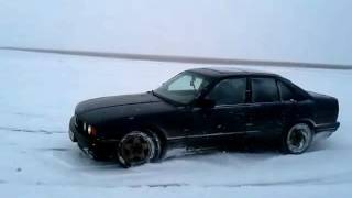 Тест зимней Резины Cordiant Winter DriveЛипучка»»БМВ Е34Снег под снегом лёд [upl. by Noiraa158]