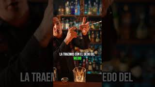 🍹 🔥 TRUCO CON BAR SPOON  FLAIR BARTENDING barmanshow flairbartender [upl. by Adair]