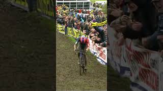 Een indrukwekkende Thibau Nys winst de Koppenberg cycling cyclingfans thibeaunys cyclocross [upl. by Jarvis]