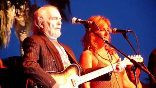 Merle Haggard at Stagecoach 2010 [upl. by Filipe118]