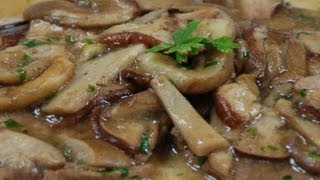 Scaloppine ai funghi porcini [upl. by Eciralc]