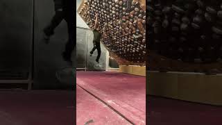 Heel hook progress progress heelhook adaptation adaptiveathlete paraclimbing spinabifida [upl. by Eilarol]