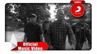 Fade2Black  Pasti Bisa Official Music Video [upl. by Balf660]