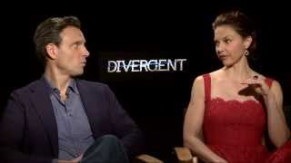 Divergent Shailene Woodley and Theo James Interview Atlanta [upl. by Colby]