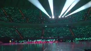 SHINee 샤이니  Taiwan Concert SHINee World Highlights [upl. by Auqinaj833]