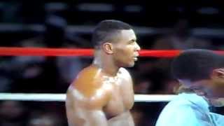 Mike Tyson Vs Robert Colay أقوى ضربات تايسون [upl. by Alleinnad554]