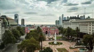 En CASA ROSADA Milei cantó y dio un discurso desde el balcón [upl. by Lemrahs653]