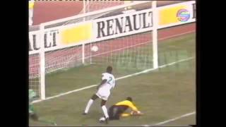 RASHIDI YEKINI SEE HIS GOALS VS KENYA AT AFCON 1992 [upl. by Atinnod558]